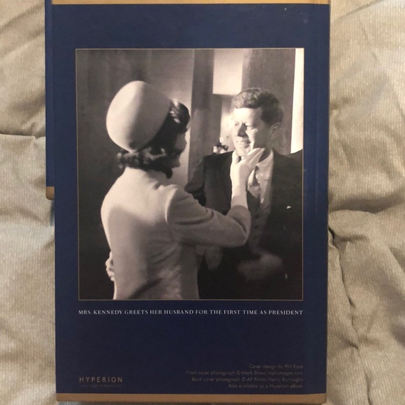 Book - Picture 4 of 5